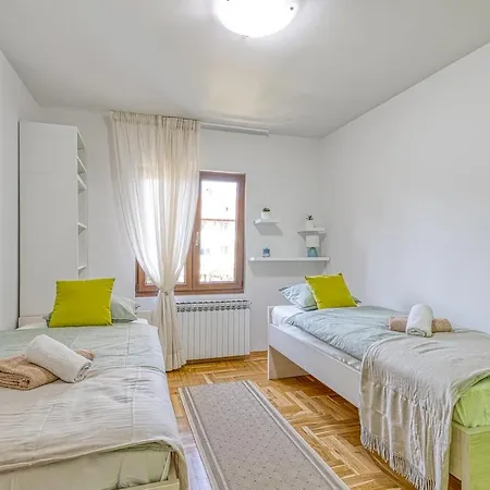 Korina Apartamento *